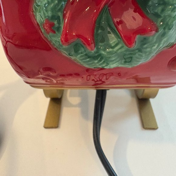 Scentsy Holiday Collection 2014 Santa’s Sleigh Retired Element Warmer Plug In - Picture 6 of 9